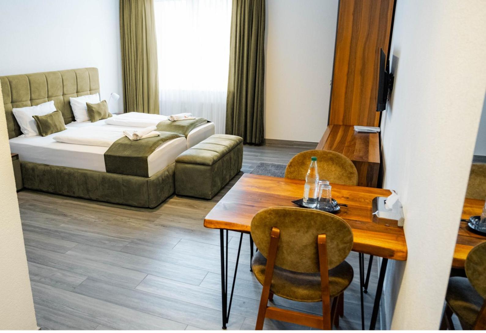 E&B Hotel Korb Eksteriør billede