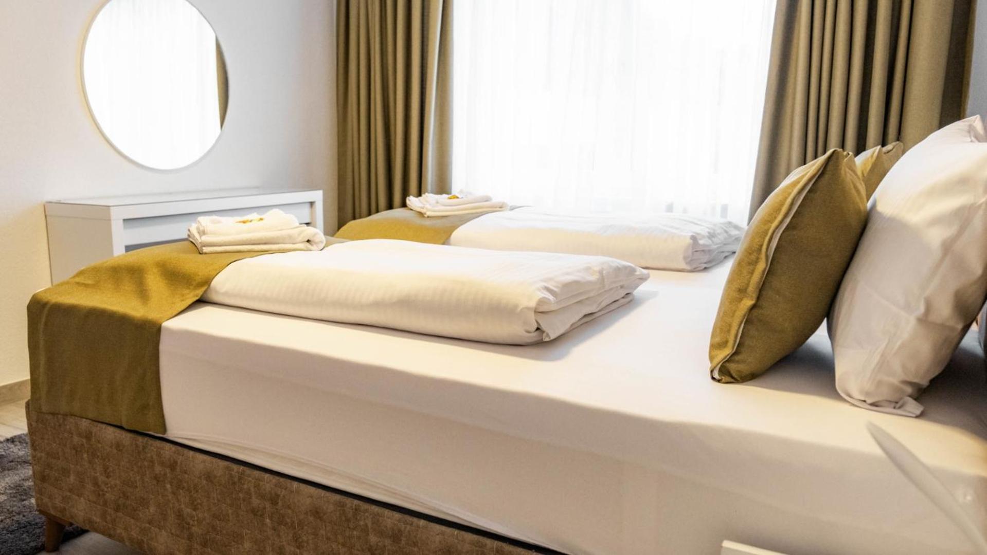 E&B Hotel Korb Eksteriør billede